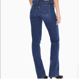 Levi’s Curvy Bootcut jeans 👖 Size 30